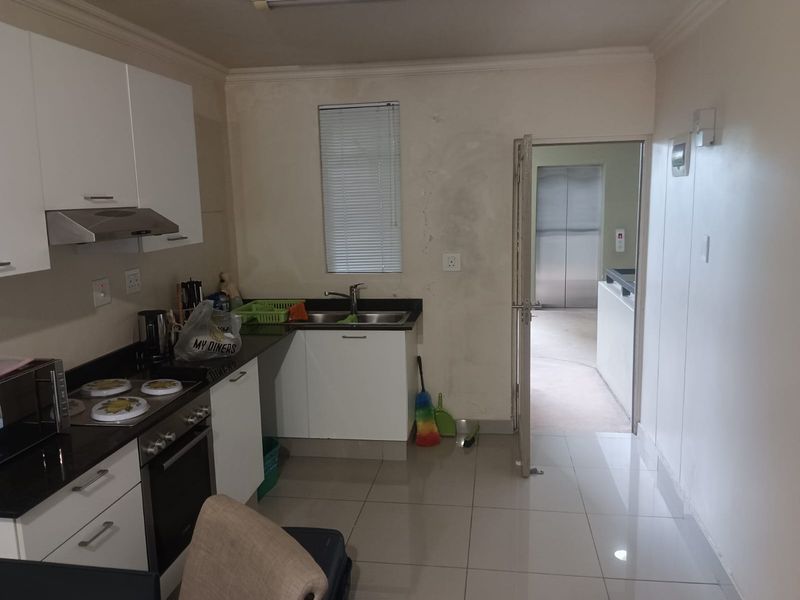 Two bedroom apartment for sale in Umhlanga Ridge. - Photo 2
