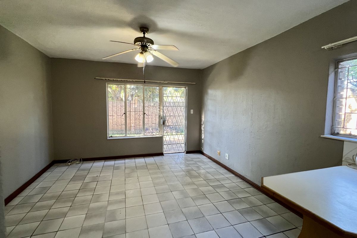 2 BEDROOM APARTMENT TO LET - Photo 4