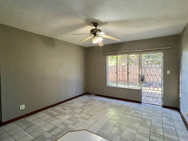 2 BEDROOM APARTMENT TO LET - Photo 5