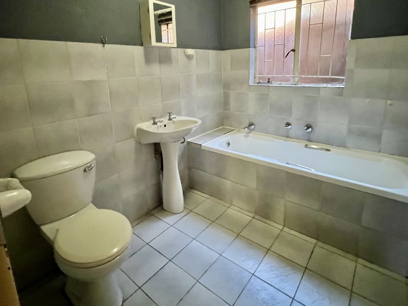2 BEDROOM APARTMENT TO LET - Photo 8