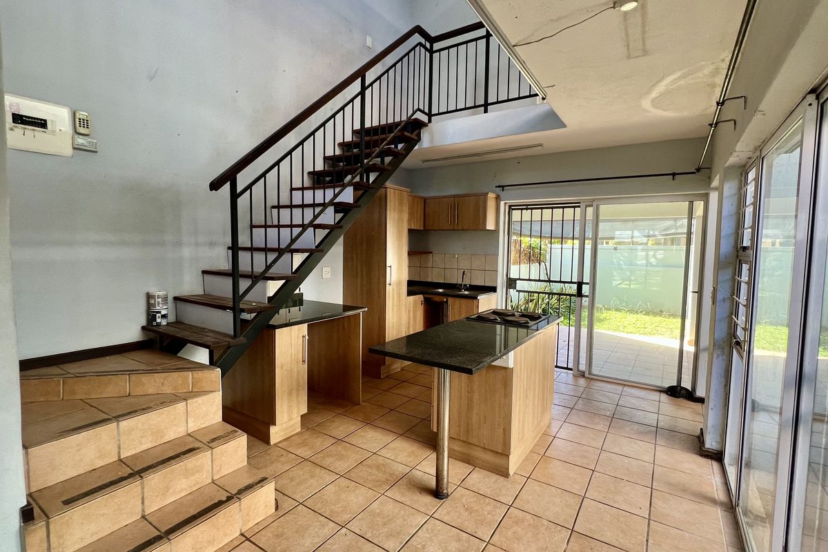 2 BEDROOM HOUSE FOR SALE IN SECURE COMPLEX - Photo 2