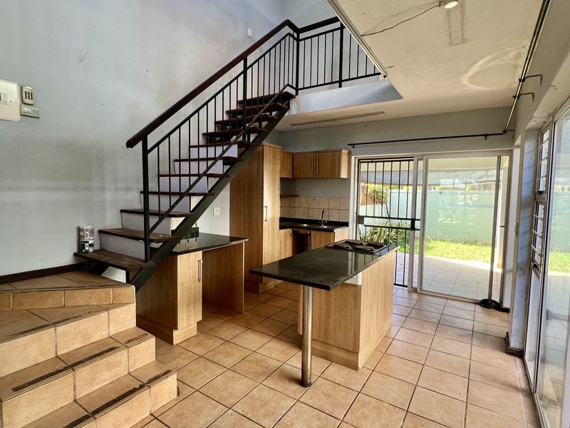 2 BEDROOM HOUSE FOR SALE IN SECURE COMPLEX - Photo 2