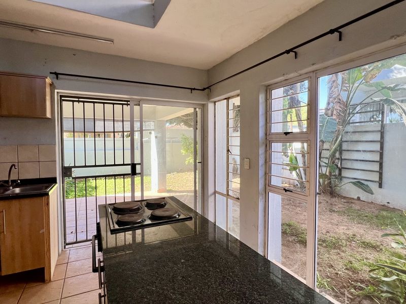 2 BEDROOM HOUSE FOR SALE IN SECURE COMPLEX - Photo 5