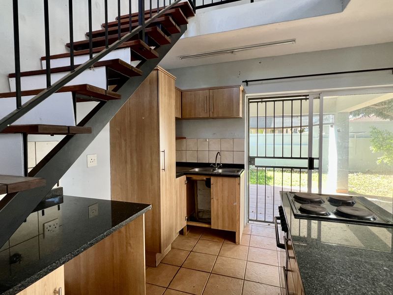 2 BEDROOM HOUSE FOR SALE IN SECURE COMPLEX - Photo 4