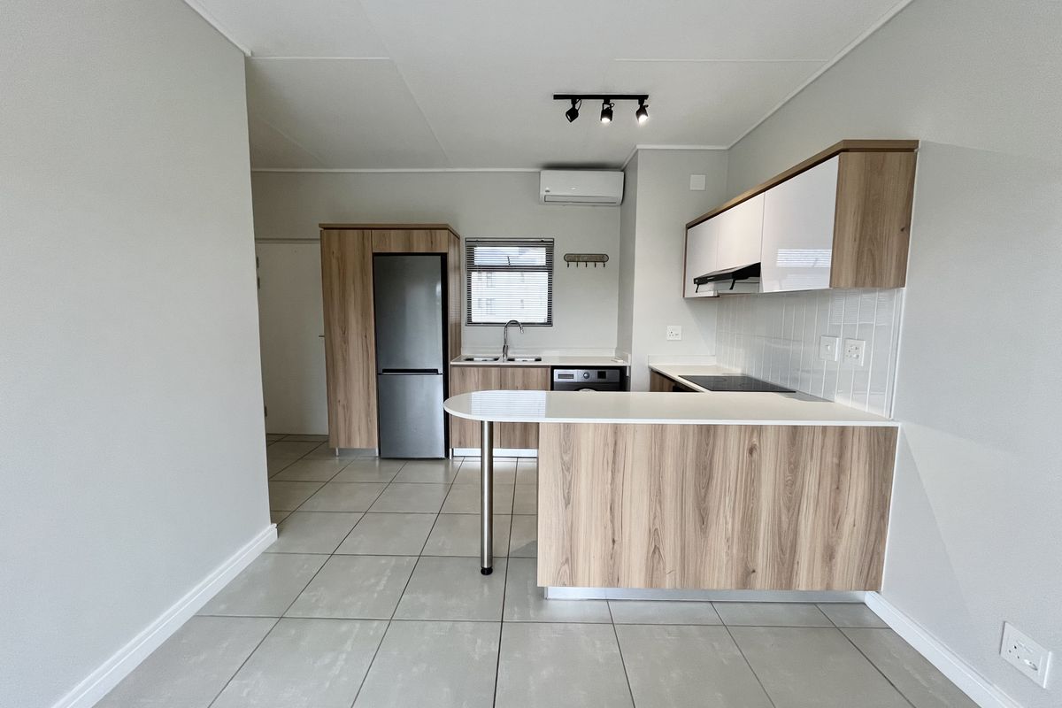 1 Bedroom Apartment with Aircon and Great Views! - Photo 3