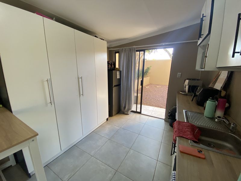 Studio Garden Cottage - Photo 3