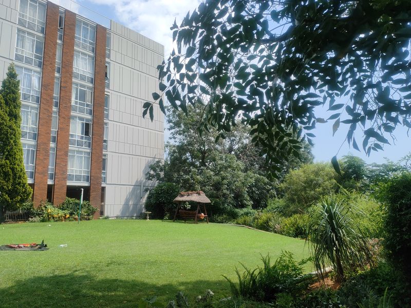 Flat For Sale In Pretoria - Photo 2
