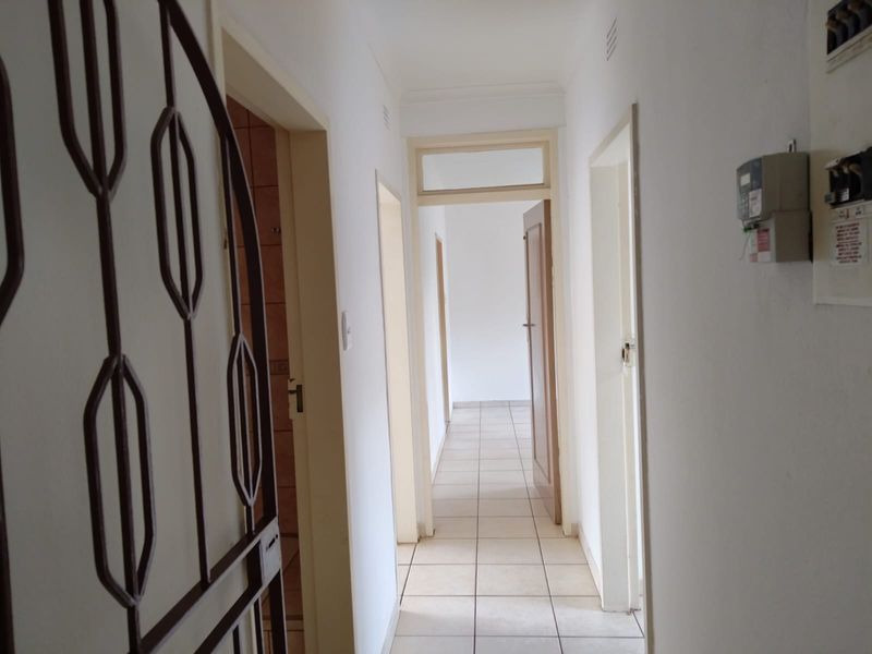 Stunning 3-Bedroom, 2-Bathroom Townhouse in Birchleigh North! - Photo 10