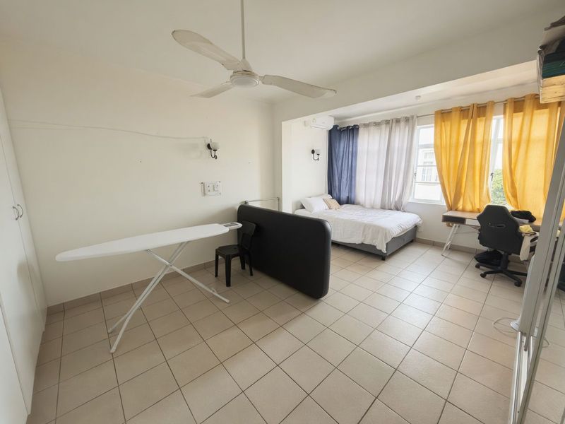 Stylish 2 Bedroom, 1.5 Bathroom Apartment – Morningside, Durban - Photo 8