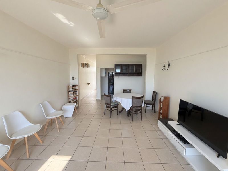 Stylish 2 Bedroom, 1.5 Bathroom Apartment – Morningside, Durban - Photo 6