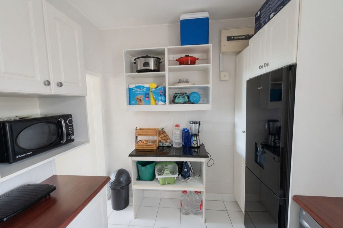 Stylish 2 Bedroom, 1.5 Bathroom Apartment – Morningside, Durban - Photo 5