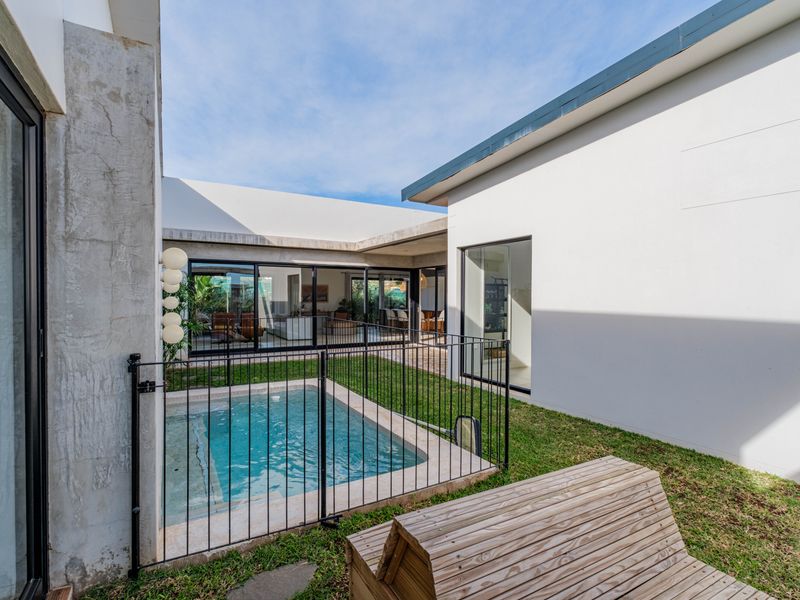 Gorgeous Family Home in the Best Estate on the North Coast - Photo 7