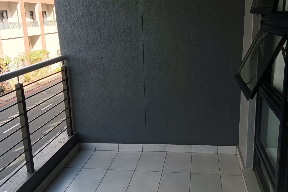 1 Bedroom in Umhlanga Ridge - Photo 5