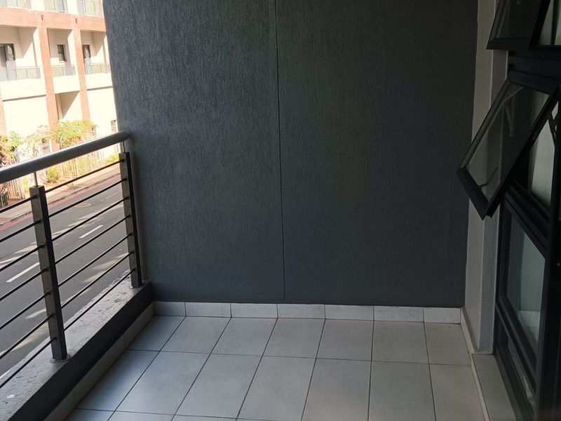 1 Bedroom in Umhlanga Ridge - Photo 5