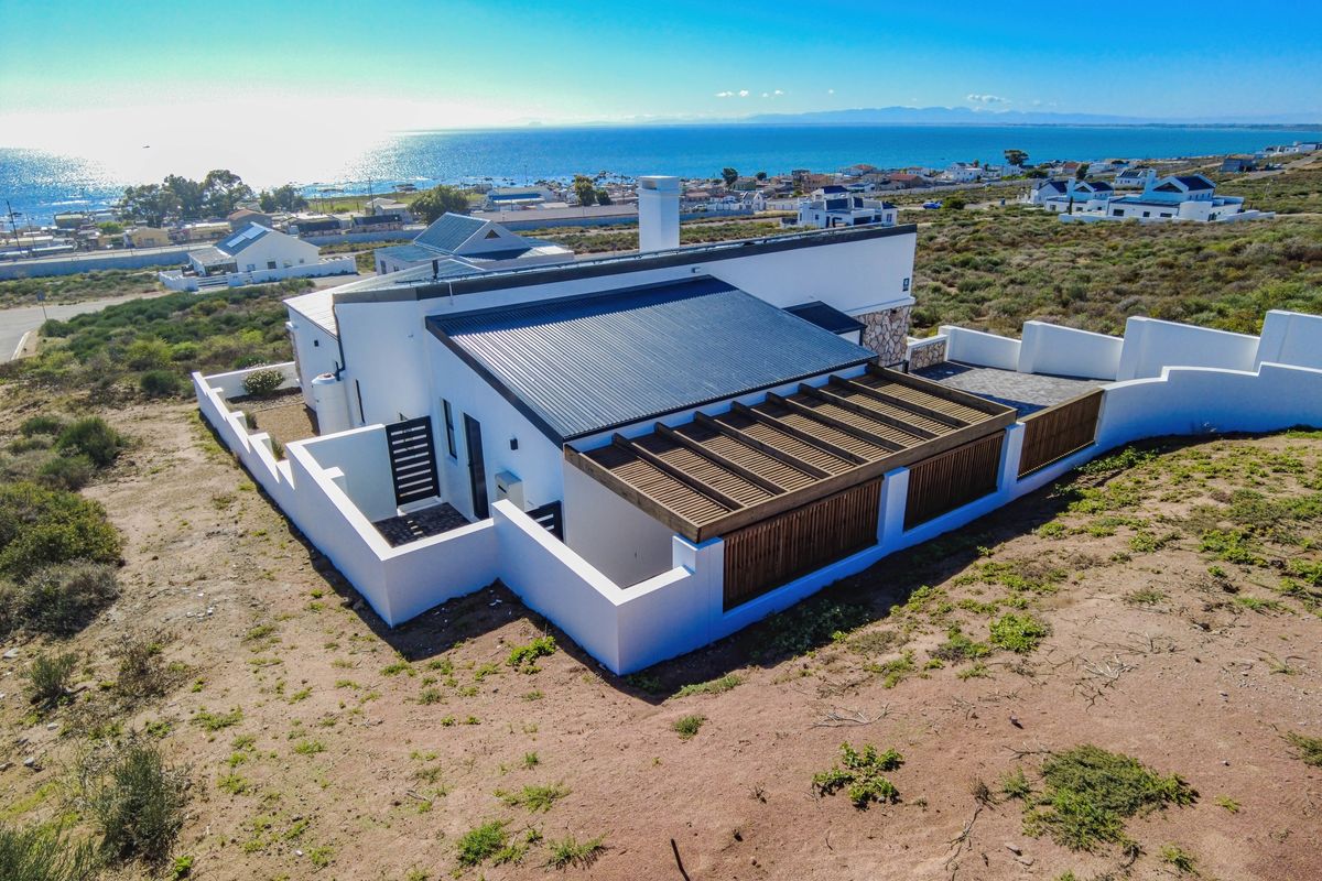 Newly Built Double-Story Home with Breathtaking Views – St Helena Bay - Photo 4
