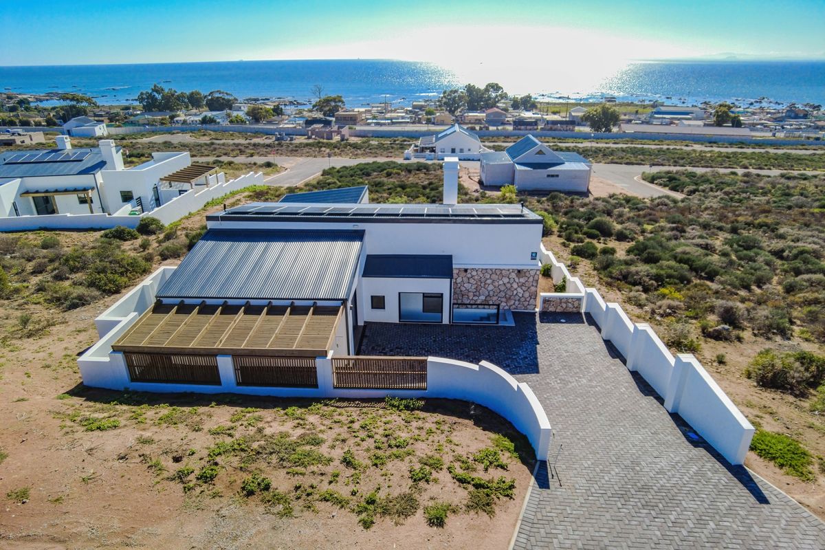 Newly Built Double-Story Home with Breathtaking Views – St Helena Bay - Photo 2