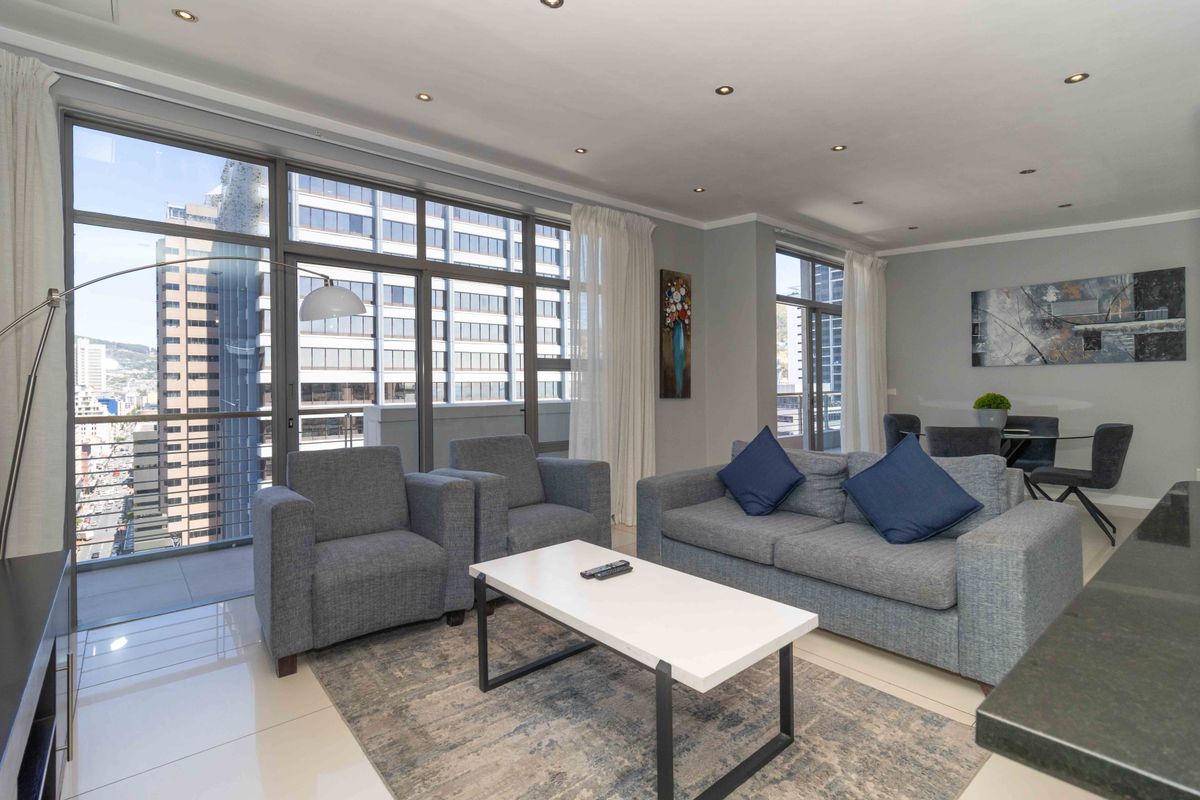 PENTHOUSE in FORESHORE! - Photo 3