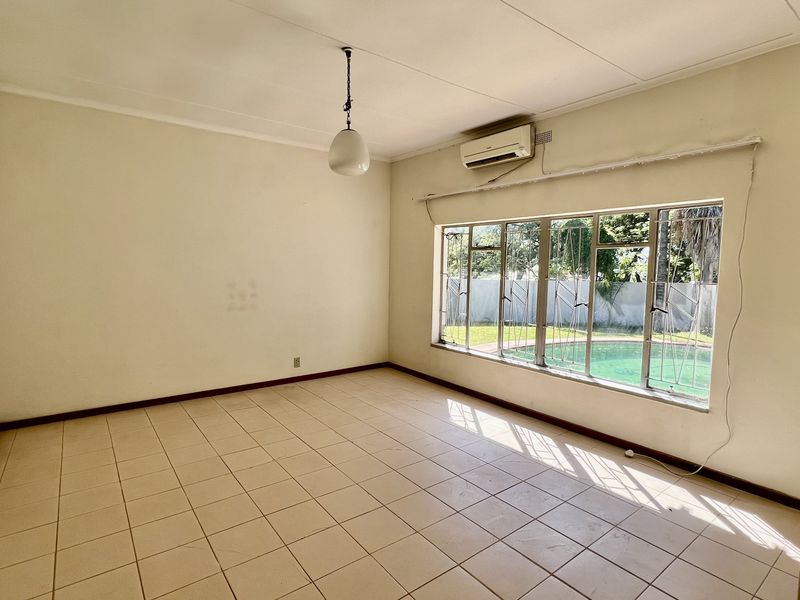 3 BEDROOM HOUSE TO LET - Photo 4