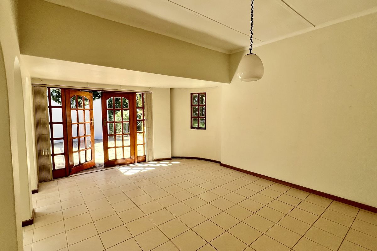 3 BEDROOM HOUSE TO LET - Photo 3