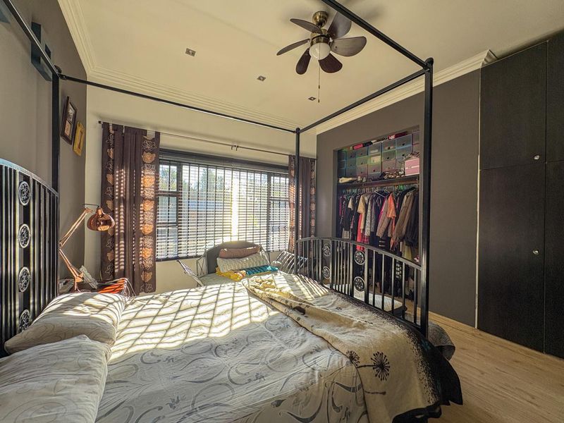 Brenthurst home for sale - Photo 10