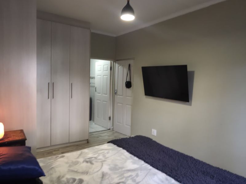 Spacious 1 Bedroom Cottage with Garden & Braai Area in Stellenberg - Photo 6