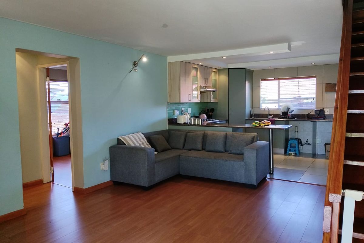 FOR SALE | Spacious 3-Bedroom Duplex in Secure Birchleigh Enclosed Area - Photo 2