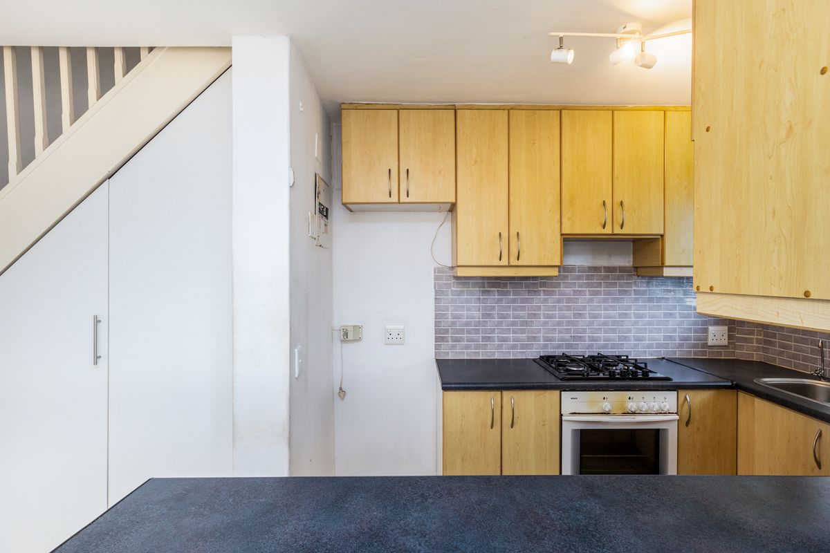 Contemporary Elegance Meets Village Charm - Photo 5