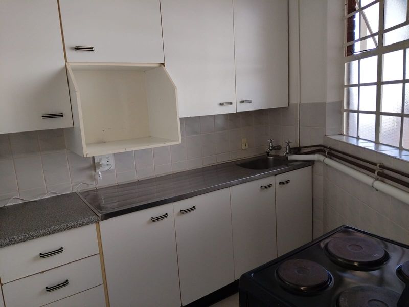 FOR SALE | Charming 1-Bedroom Flat in Kempton Park Ext 5 / Edleen - Photo 7
