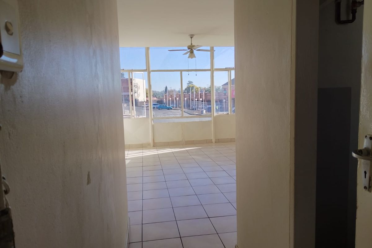 FOR SALE | Charming 1-Bedroom Flat in Kempton Park Ext 5 / Edleen - Photo 4