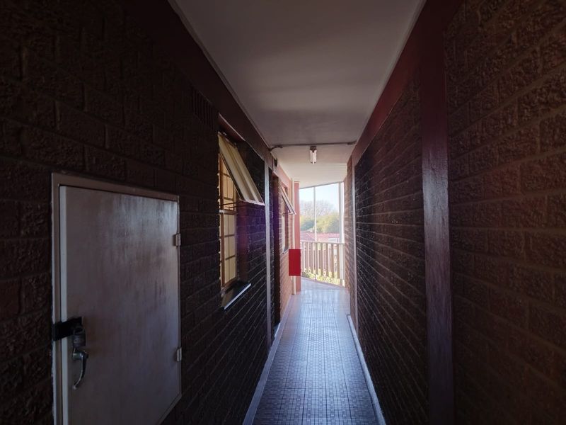 FOR SALE | Charming 1-Bedroom Flat in Kempton Park Ext 5 / Edleen - Photo 3