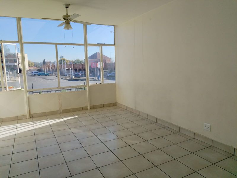 FOR SALE | Charming 1-Bedroom Flat in Kempton Park Ext 5 / Edleen - Photo 5