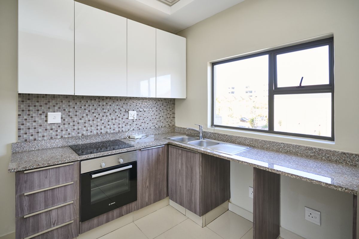 2 Months Deposit Required, No Airbnb Allowed, Experience secure and upmarket living at Savannah Park - Photo 4