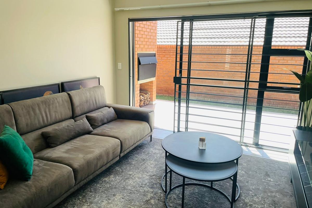 Modern 3-Bedroom Simplex with Solar Backup & Private Garden in Olympus, Faerie Glen - Photo 4