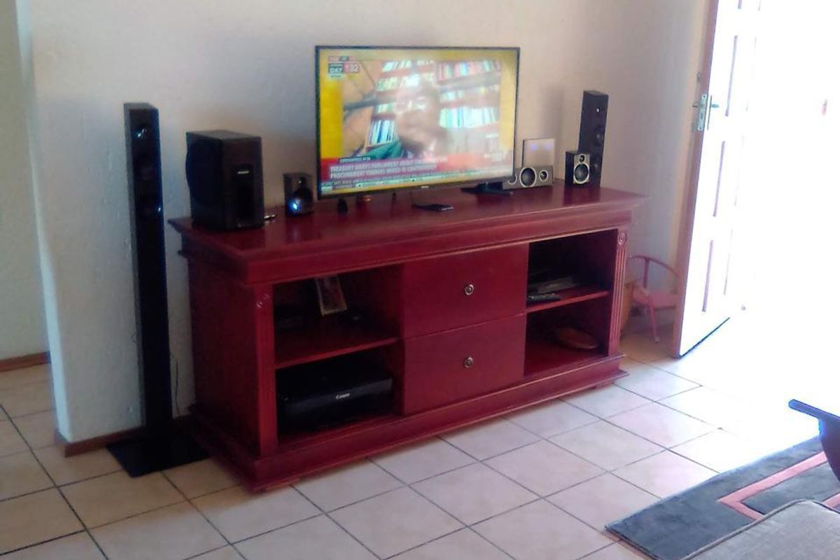 2-Bedroom Apartment in Arundo Estate – Belmont Complex,  in a desirable location - Photo 3