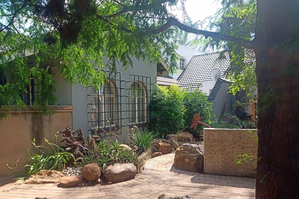 FAMILY HOME IN SELCOURT - Photo 3