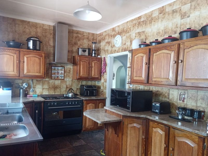 FAMILY HOME IN SELCOURT - Photo 9