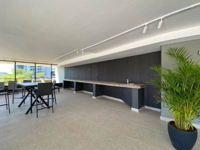 Lovely 2 Bedroom Apartment in Umhlanga Ridge - Photo 4