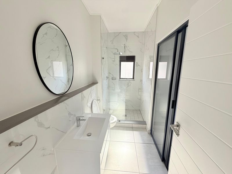 Spacious 2-Bedroom, 2-Bathroom Apartment – Izinga Eco Estate, Umhlanga - Photo 10