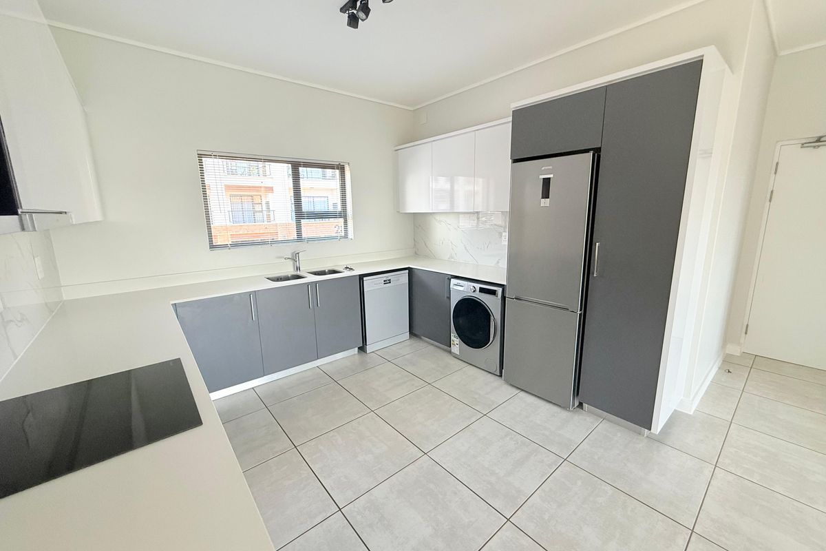 Spacious 2-Bedroom, 2-Bathroom Apartment – Izinga Eco Estate, Umhlanga - Photo 2
