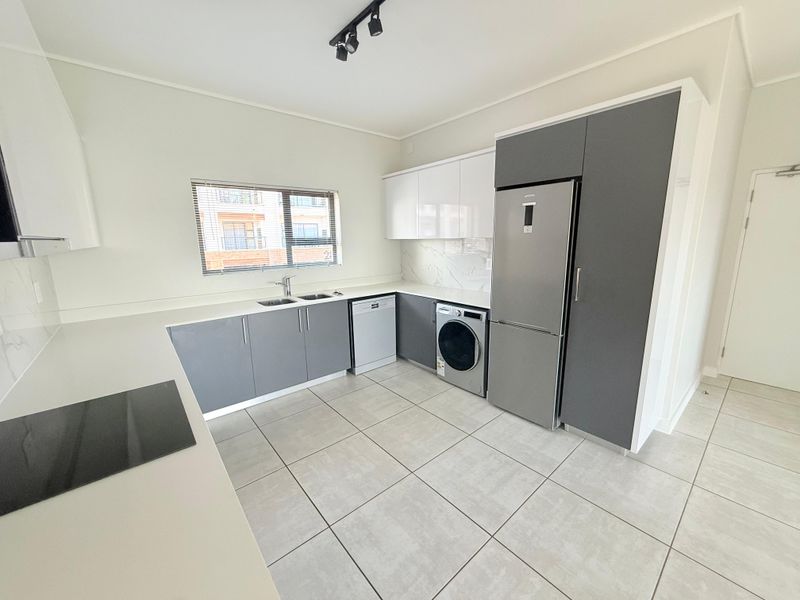 Spacious 2-Bedroom, 2-Bathroom Apartment – Izinga Eco Estate, Umhlanga - Photo 2
