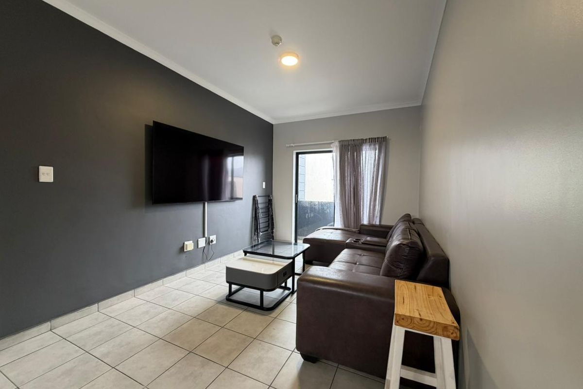 2 Bedroom 2 Bathroom Apartment For Rent - Photo 2