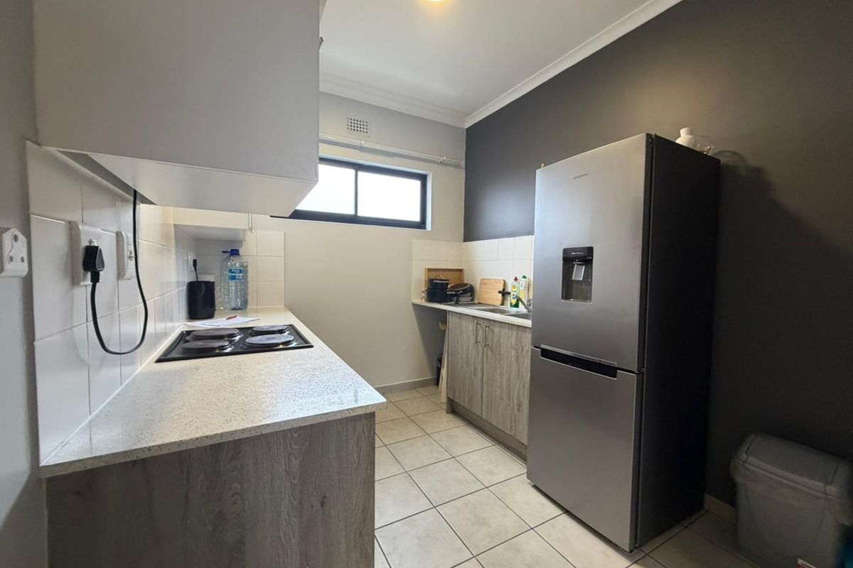 2 Bedroom 2 Bathroom Apartment For Rent - Photo 5