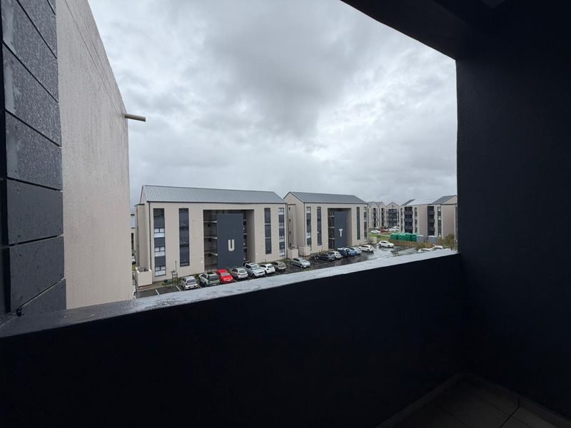 2 Bedroom 2 Bathroom Apartment For Rent - Photo 4