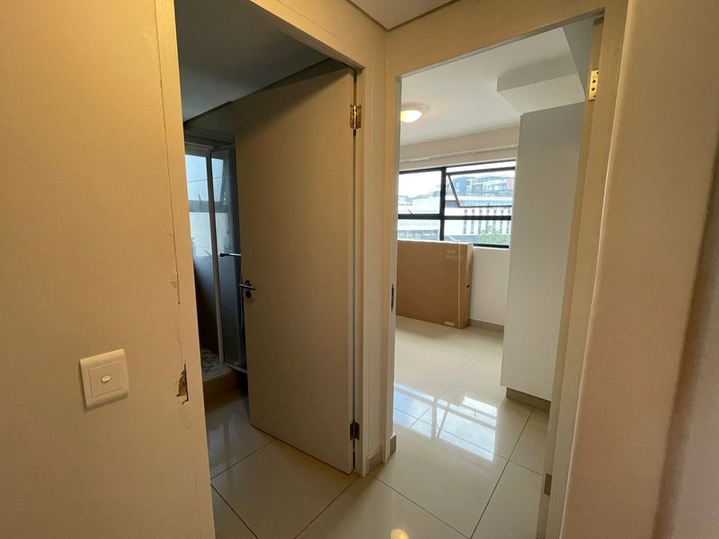2 Bedroom, 1 Bathroom Apartment in Umhlanga Ridge - Photo 10