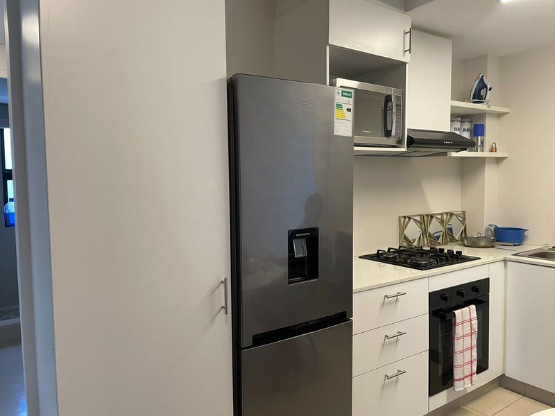 2 Bedroom, 1 Bathroom Apartment in Umhlanga Ridge - Photo 4