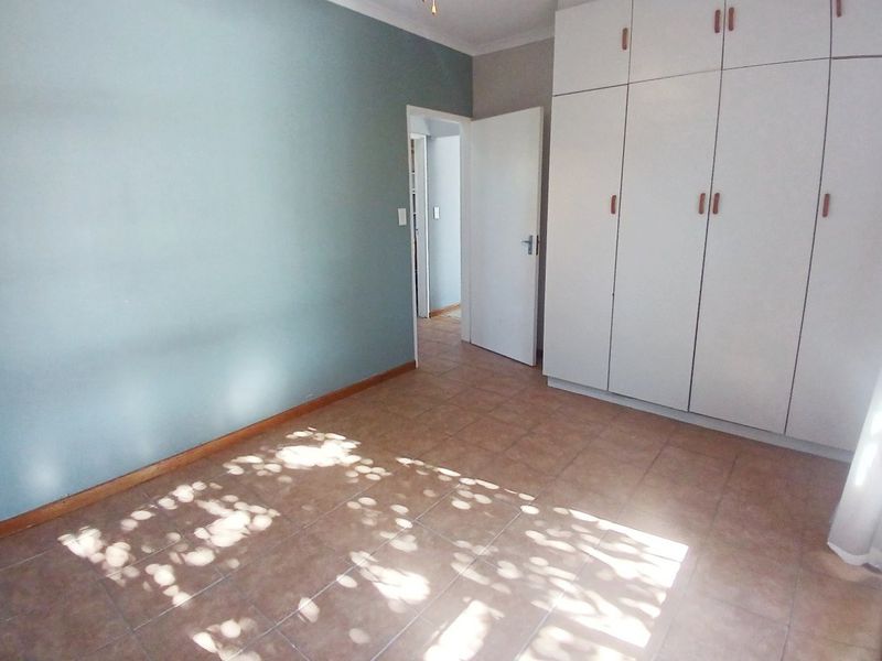 OVERBAAKENS 2 BED 1 BATH HOUSE FOR RENT - Photo 6