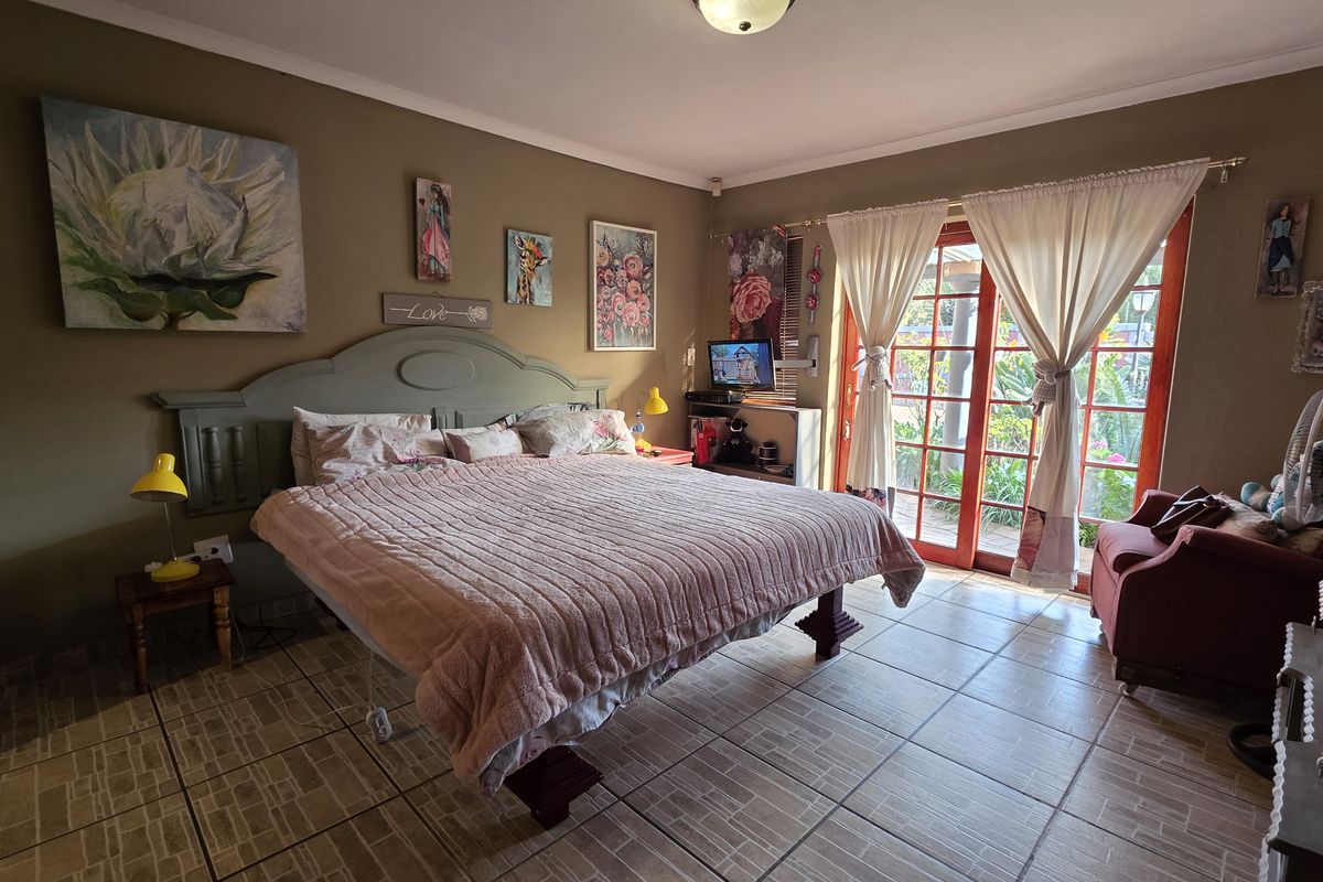 House For Sale In Springs - Photo 4