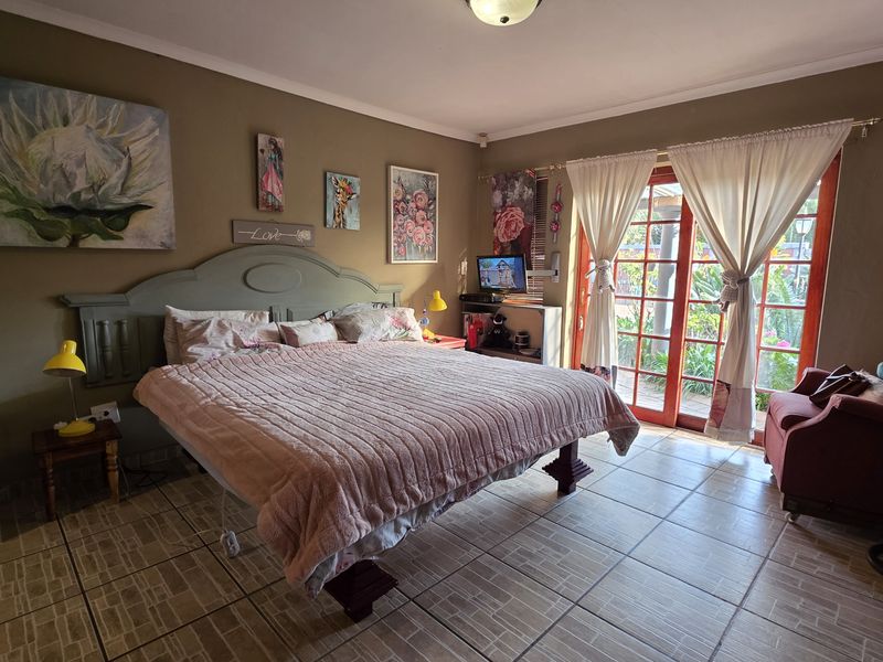 House For Sale In Springs - Photo 4