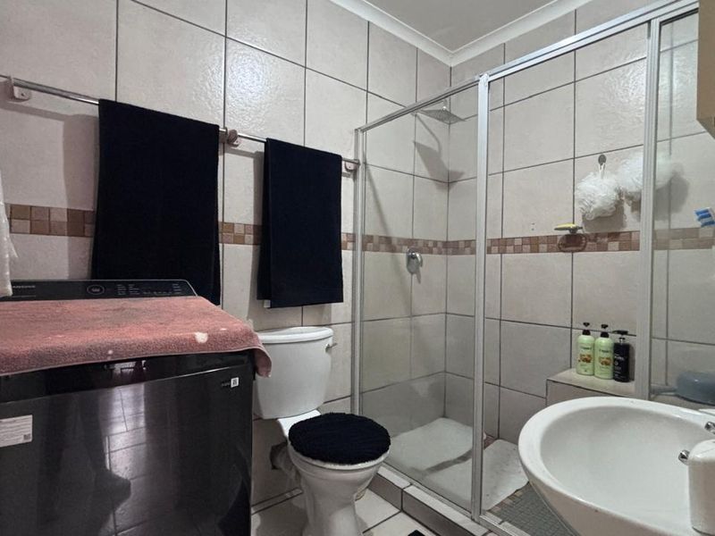 2 BEDROOM HOUSE TO LET - Photo 9