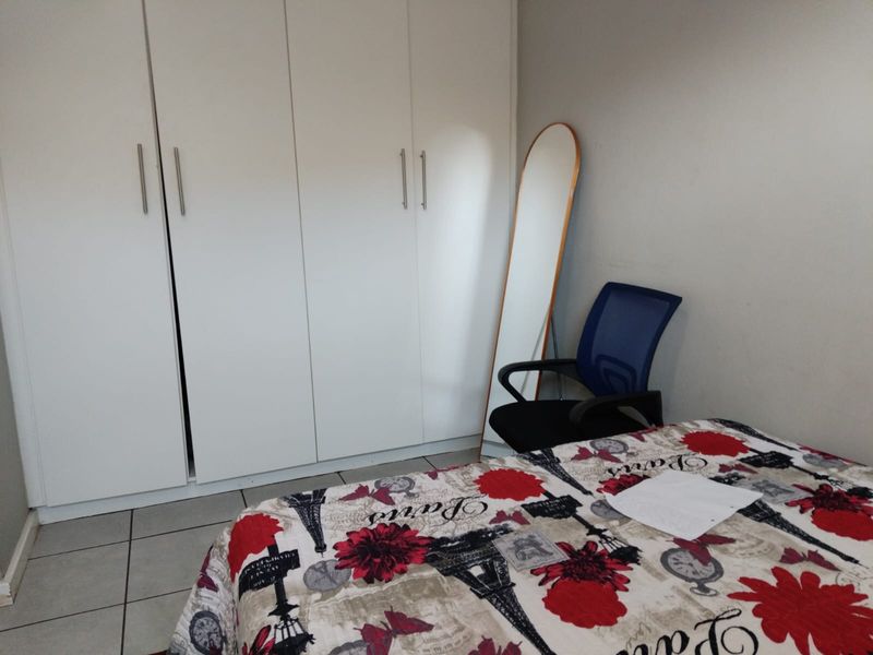 3-Bedroom, 2-Bathroom Double-Storey Cluster To Rent in Terenure - Photo 9